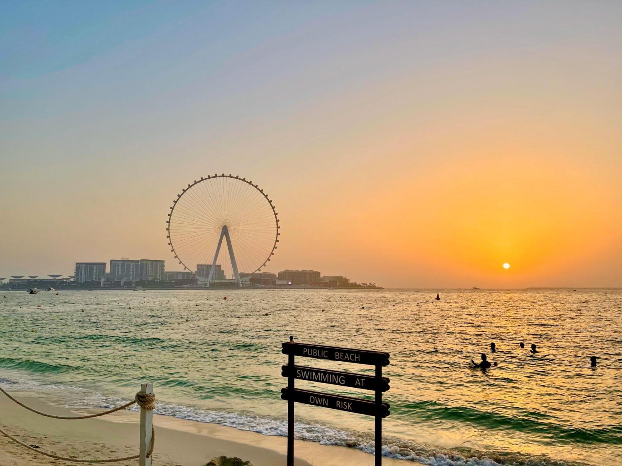 Hostel Berloga Capsule Jbr Dubaj Zewnętrze zdjęcie